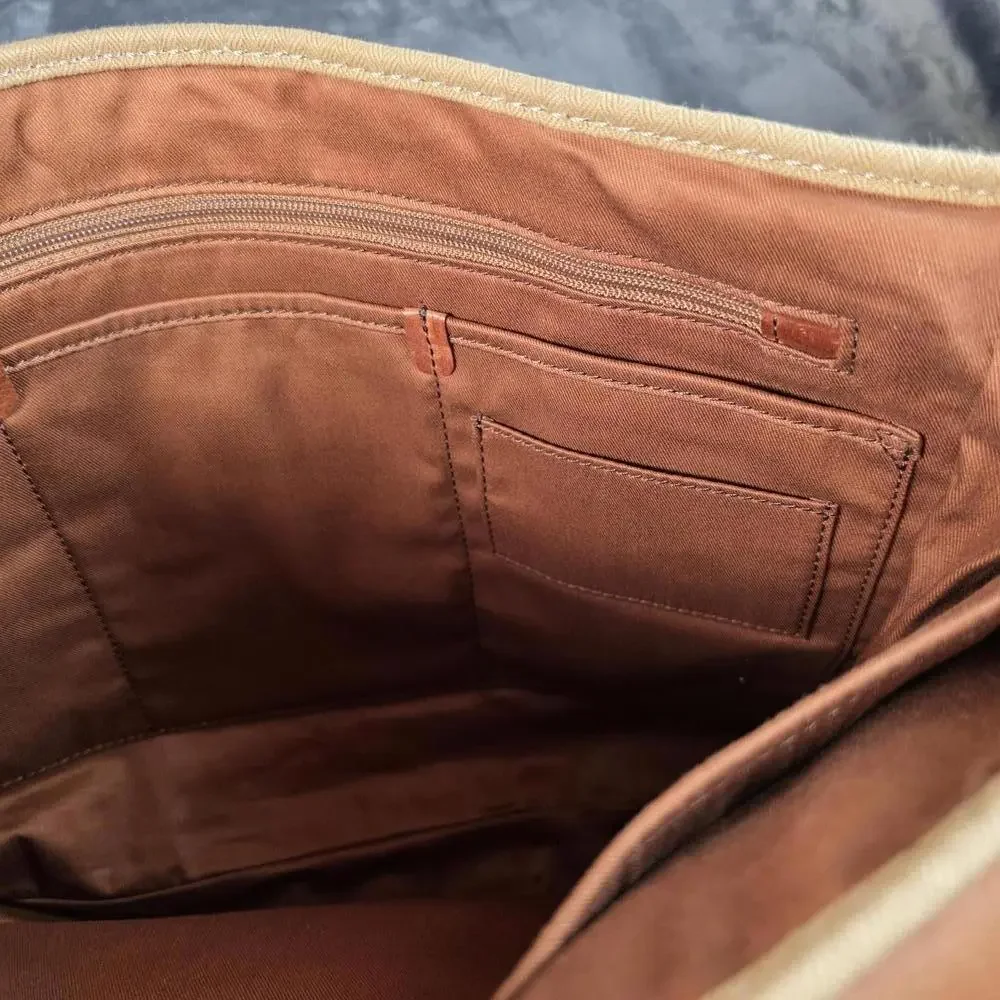 Fossil Canyon Beige Messenger Bag With Leather Detailing And Adjustable Strap